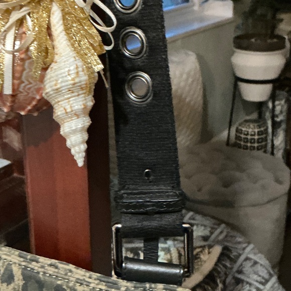 KENNETH COLE LEOPARD PRINT CROSSBODY CANVAS BAG - Picture 10 of 10